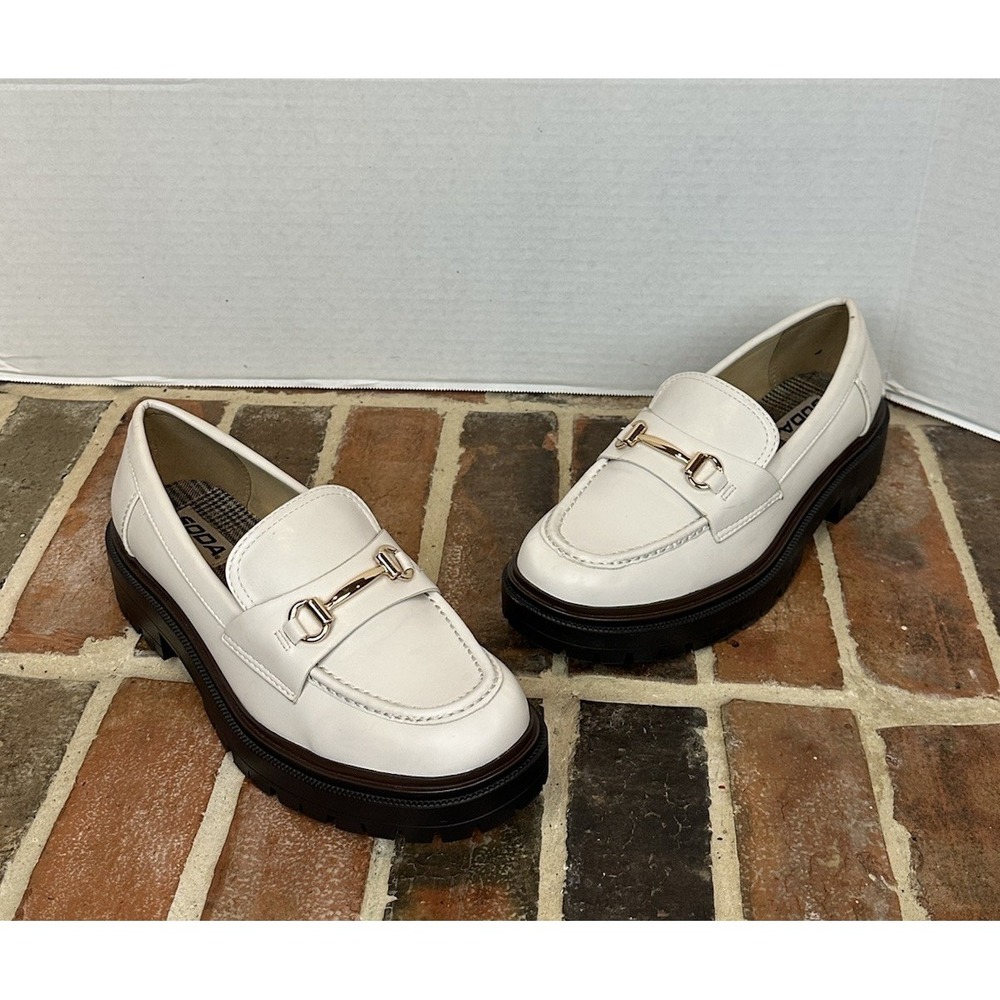 Soda Theos Chunky White Loafers‎ Women's Sz 11 Y2K Style Horse Bit Gold Details